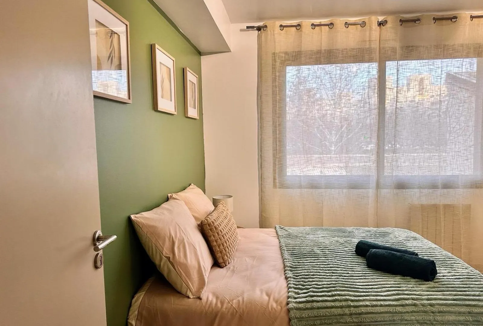Apartment Carre Doux Sejour Chambre Cosy Villeurbanne France
